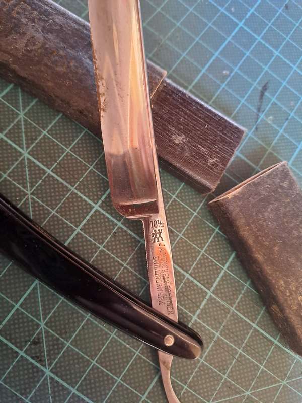 Vintage Straight razor J.A Henckels, SOLINGEN Zwillingswerk 70 1/2