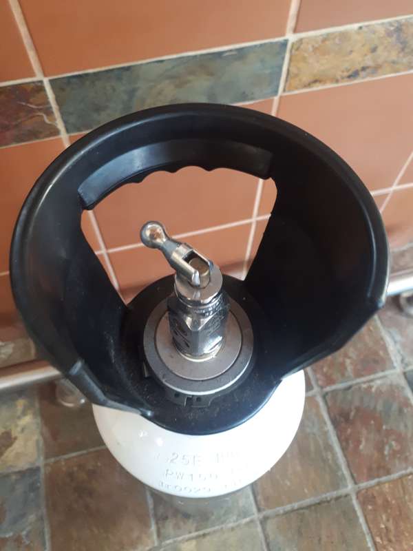 Oxygen tank 10L  in service date 9.2kg 225bar