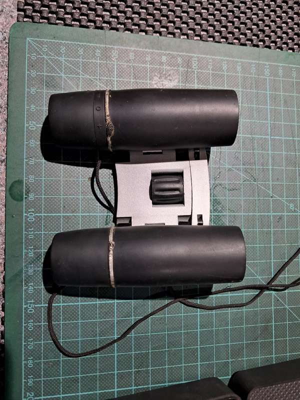Binoculars Small field and sports with hard case