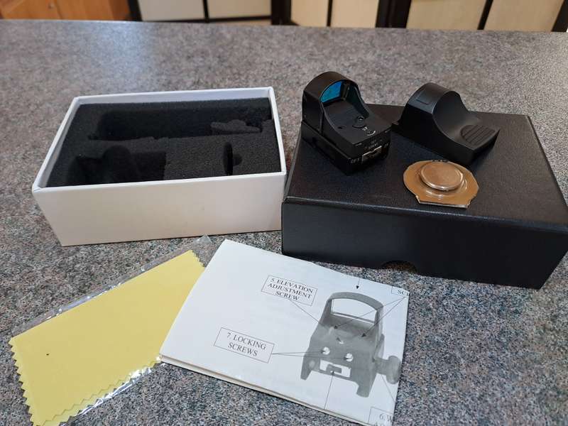 Mini red dot sight