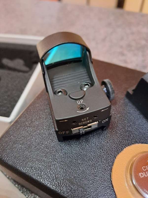 Mini red dot sight