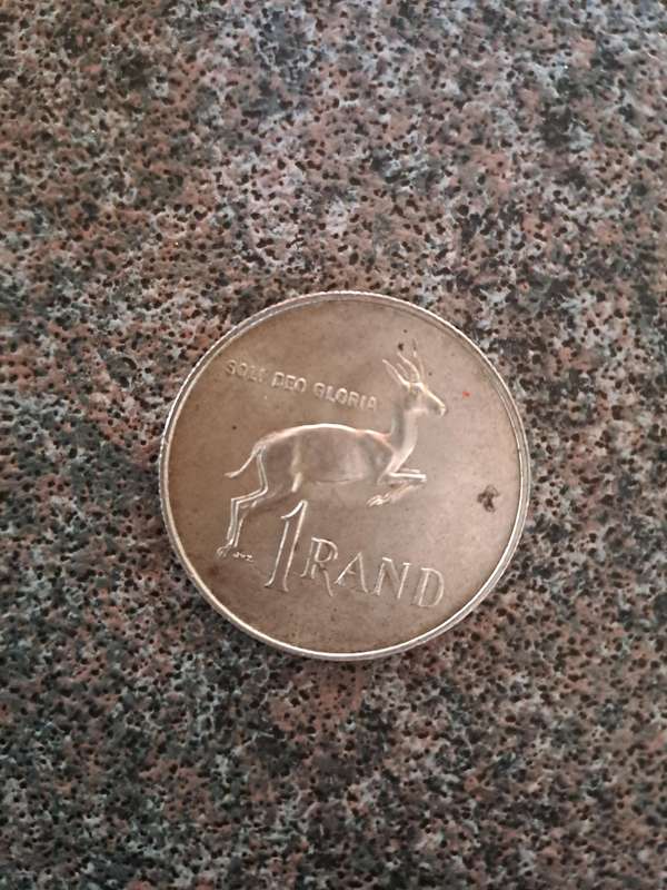 Vintage R1 one rand coin 1967