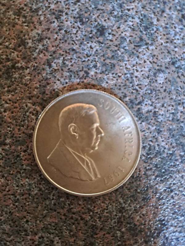 Vintage R1 one rand coin 1967