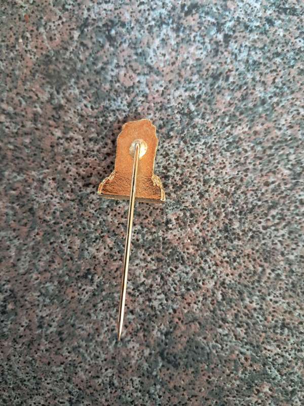 Lapel pin Afrikaner Voortrekker monument