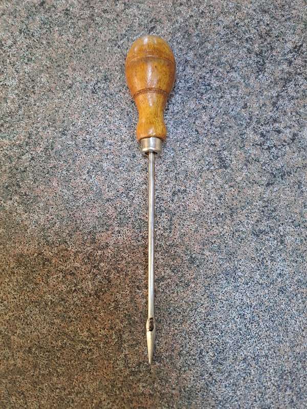 Vintage sail makers needle AWL used for heavy material sewing