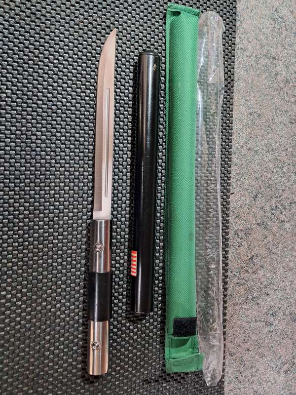 Blade baton in sheathing new