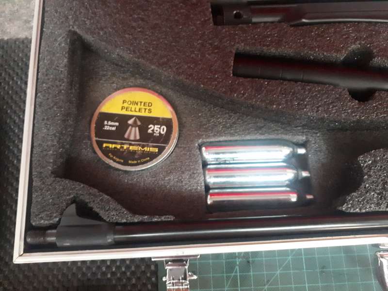 Air rifle/ pistol Artemis CP2 5.5mm in custom case