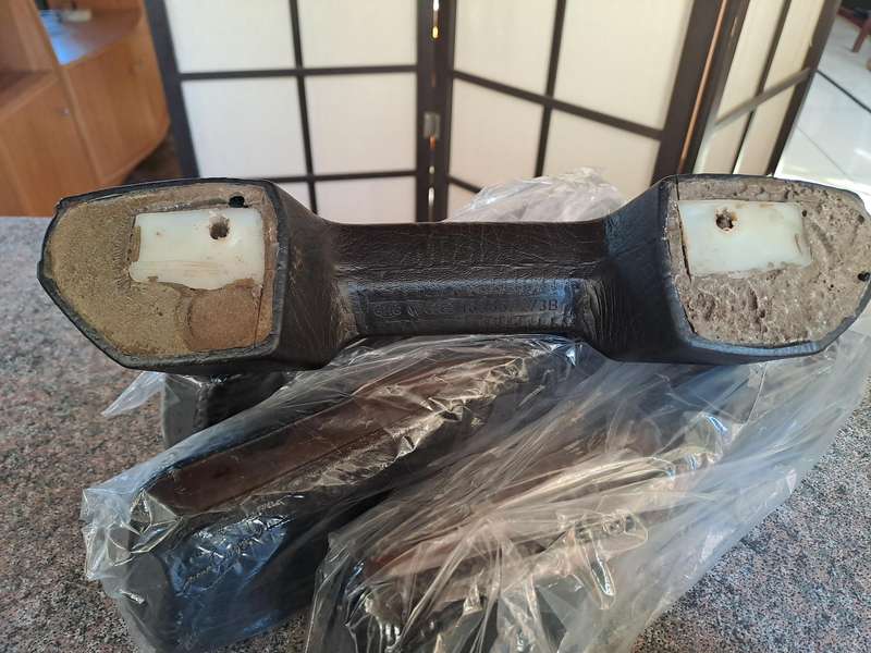 VW Golf inner grab handle x4 origional in exelent condition
