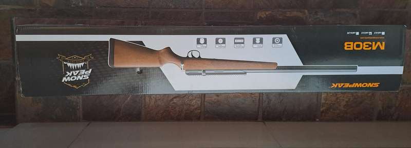 PCP Air rifle Snowpeak M30B 5.5mm .22 with Hawk scope