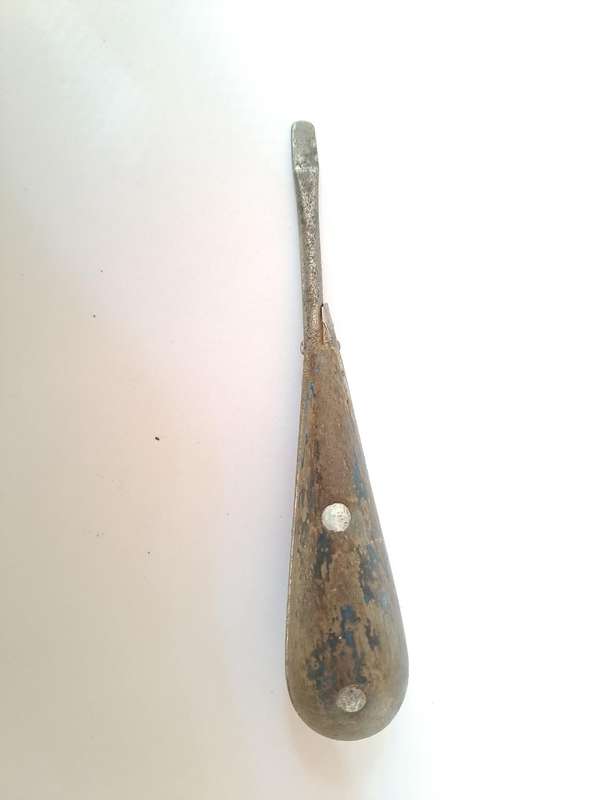 Antique/ vintage small screw driver flat head