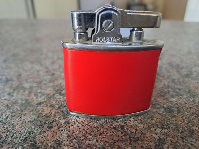 Vintage 1960s Ronstar Princes lighter