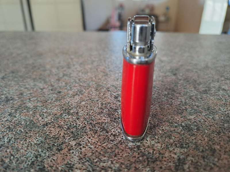 Vintage 1960s Ronstar Princes lighter