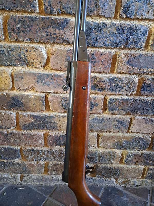 Vintage Air rifle AT33 branded unique Underliever