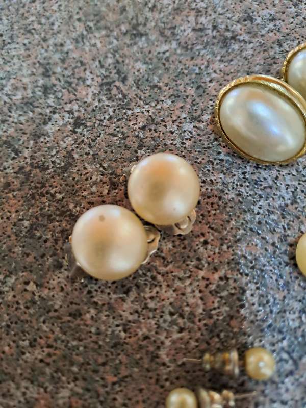 Vintage Phox perl earrings bundled clearing