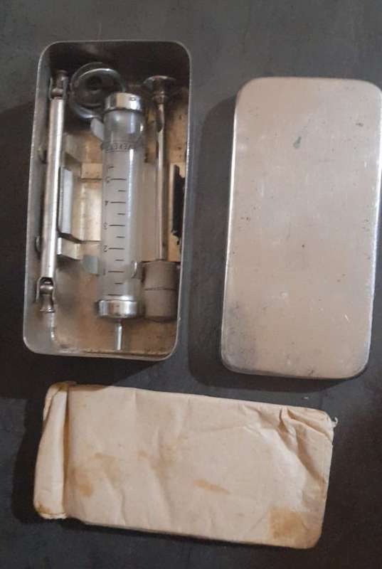 glass and steel syringe set 5ml with needles in sterilising box (British made)