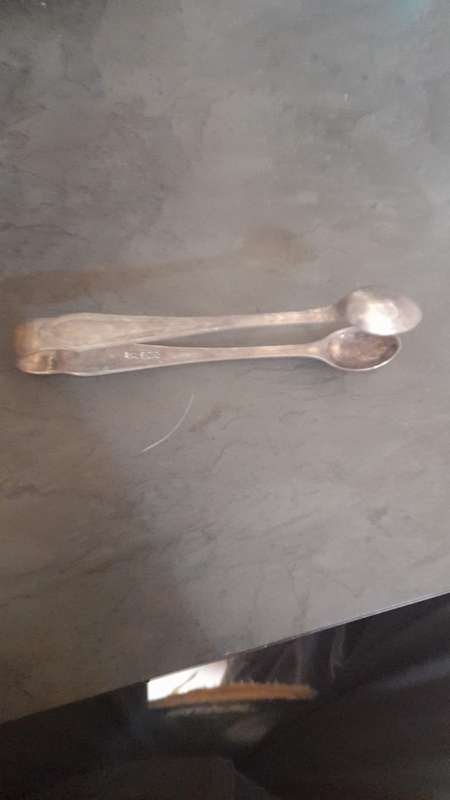 1926 Walker & Hall sugar tong sterling Sheffield