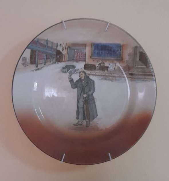 Royal Doulton plaque 'Mr Squeers' with wall bracket