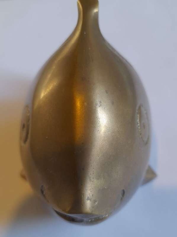 Antique heavy solid brass fish paperweight 1970s 12cm long