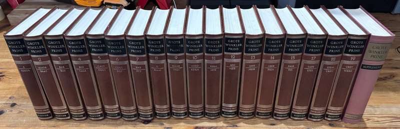 GROTE WINKLER PRINS Encyclopedie 1977