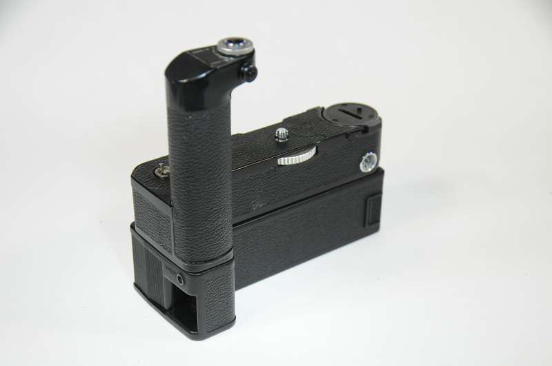 Nikon MD-2 motor drive with battery pack MB-1 for Nikon F2 film camera