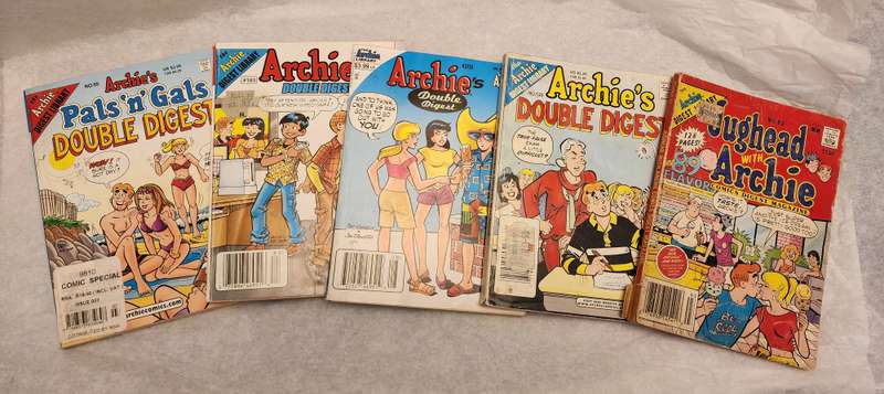 ARCHIE DIGESTs -"Pals & Gals" "Jughead" DOUBLE digests LOT of 5 -Bargain VINTAGE COMICS-