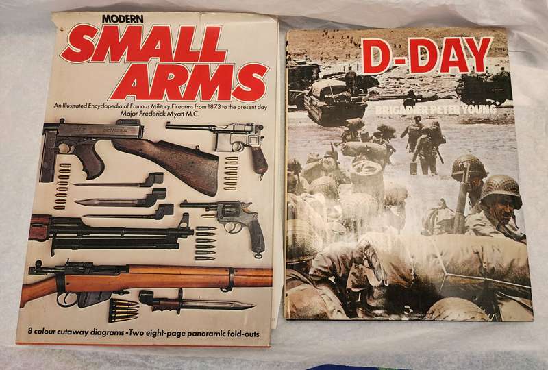 Modern Small Arms / D-Day / Tanks / US INFANTRY Combat Vehicles(4) - Vintage War related Books