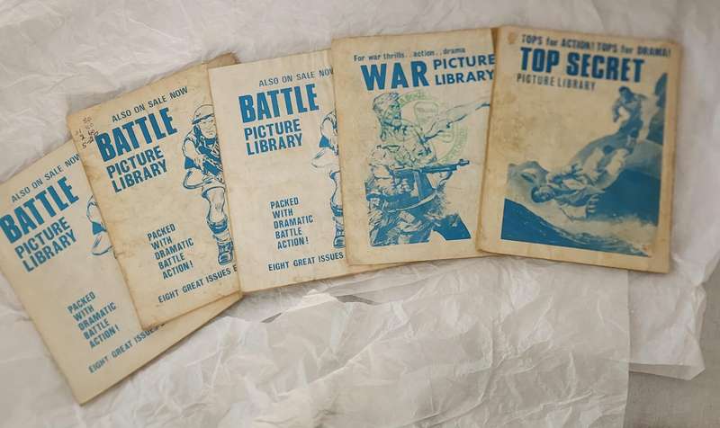 Vintage Picture Library Comics-Selection of 5 SCARCE "WAR Picture Library" WAR comics-Superb 5/2