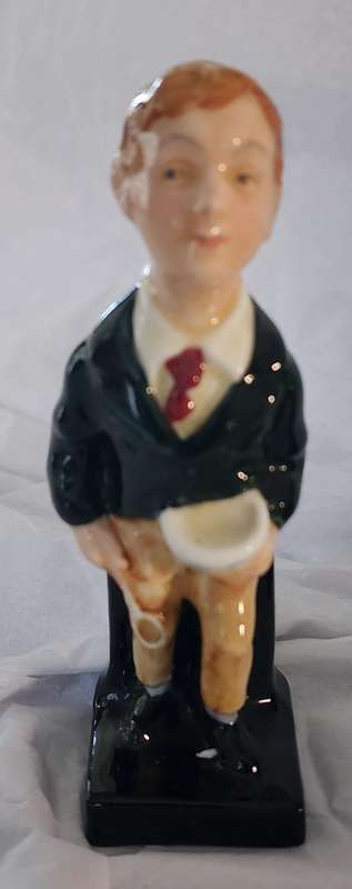 Royal Doulton Dickens ware Series X 2-"Oliver Twist" "Tony Weller"  Scarce figures, AMAZING pair !