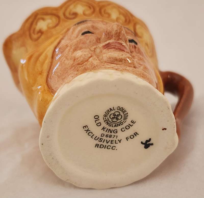 Royal Doulton "OLD KING COLE" Limited RDICC Vintage TINY- superb, scarce, amazing jug D-6871