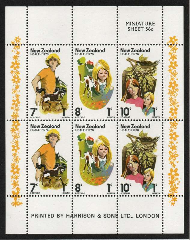 New Zealand 1976 Health Stamps Mini Sheet unmounted mint. MS 1128. Cat £2,50 (2012)
