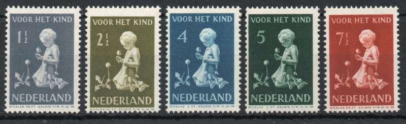 Netherlands 1940 Child Welfare set of 5 unmounted mint. SG 540-544. Cat £19,60 (2012)