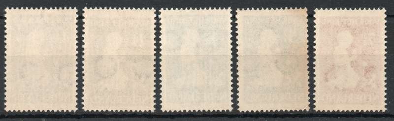 Netherlands 1940 Child Welfare set of 5 unmounted mint. SG 540-544. Cat £19,60 (2012)