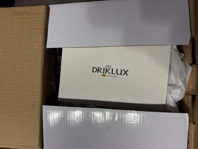 DRIKLUX (of Germany) Dual Automatic Watch Winder (AC/DC) + LED (Retail R4999)