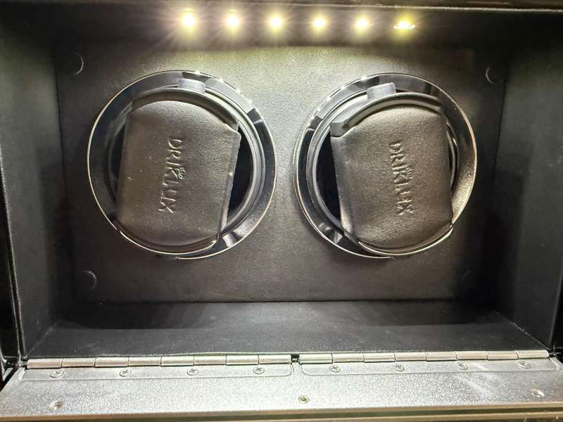 DRIKLUX (of Germany) Dual Automatic Watch Winder (AC/DC) + LED (Retail R4999)