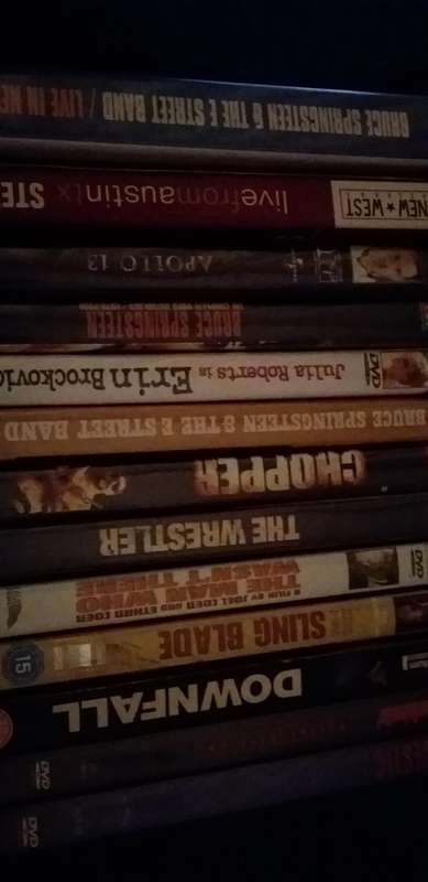 DVD Lot 12
