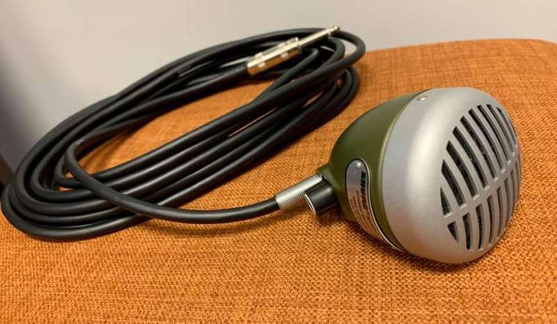 Shure 520DX "Green Bullet" Harmonica Microphone