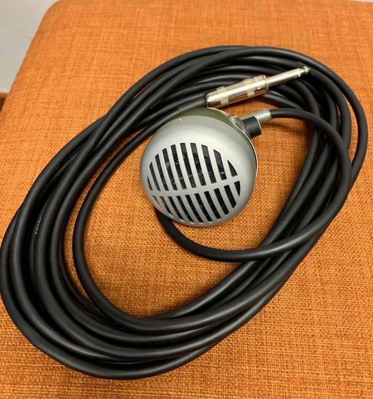 Shure 520DX "Green Bullet" Harmonica Microphone