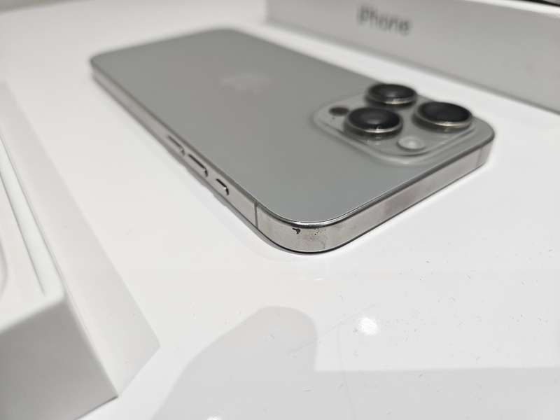 Apple iPhone 15 Pro Max 512GB - Natural Titanium