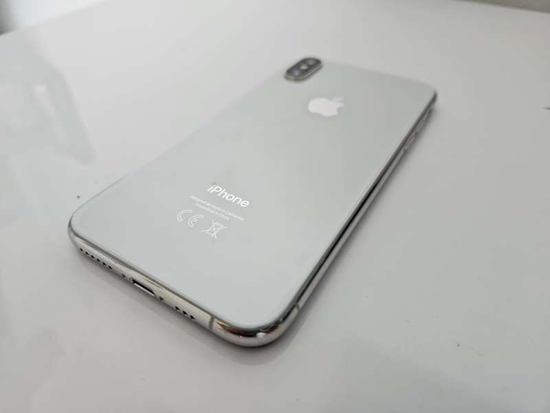Apple iPhone XS 64GB silver