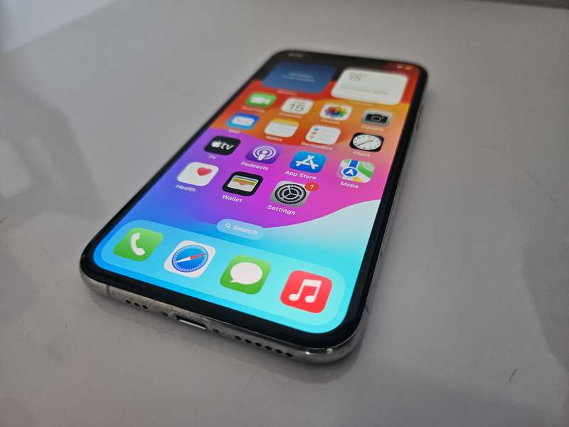 Apple iPhone XS 64GB silver