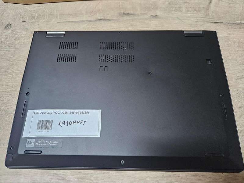 Lenovo ThinkPad X13 Yoga Notebook PC  Core i5-10310U / 13.3 FHD Touchscreen / 16GB RAM