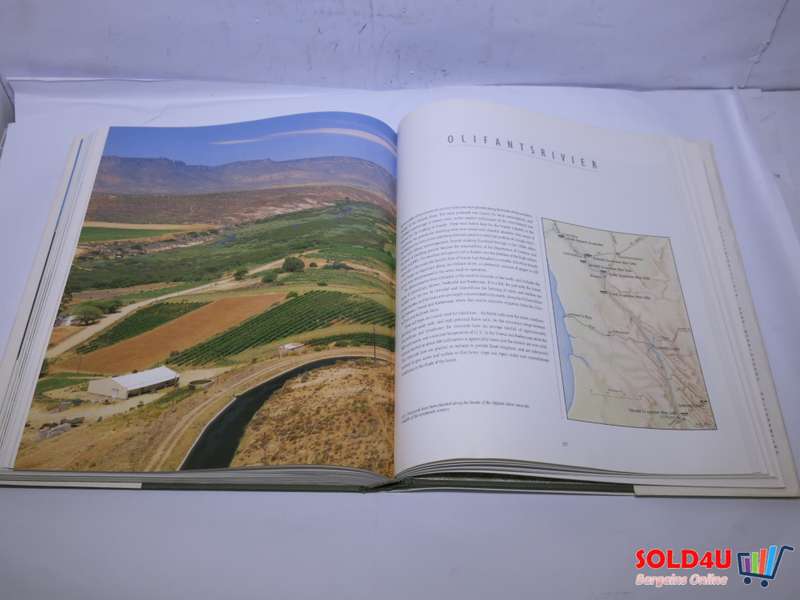 South African Wine - Dave Hughes / Phyllis Hands / John Kench