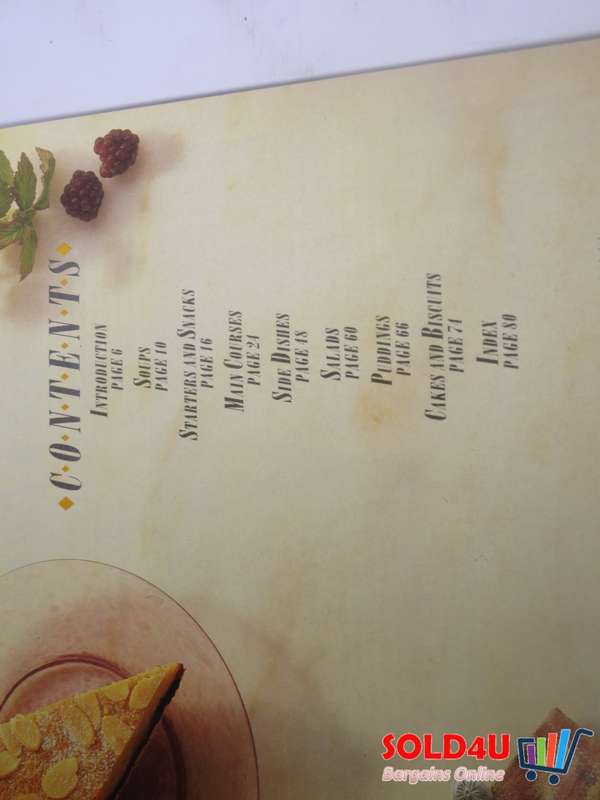 Vegetarian Feast - Elaine Bastable 100 tested recipes