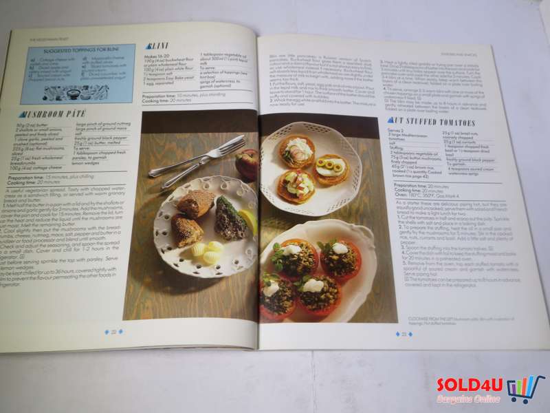 Vegetarian Feast - Elaine Bastable 100 tested recipes