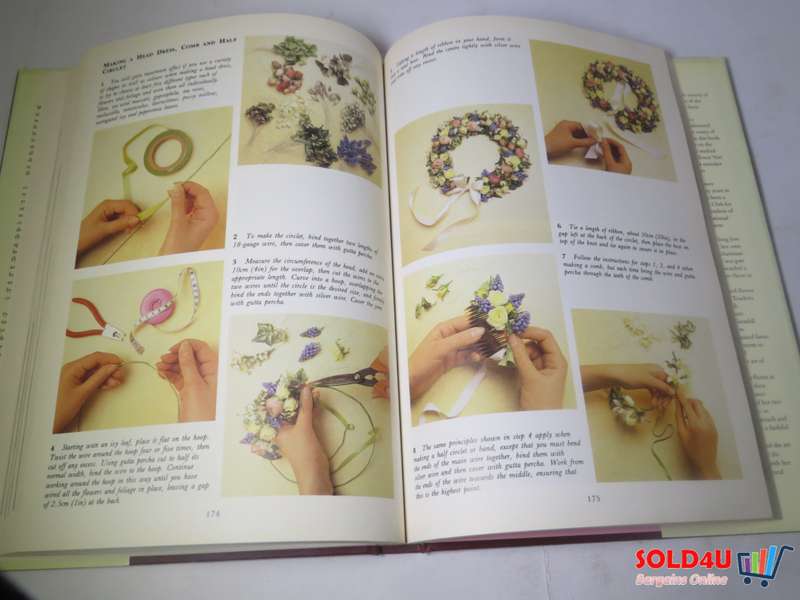 The Complete guide to Flower Arranging by  Shirley Monckton