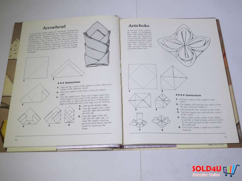 Fancy Folds - The Art of Napkin Folding by Linda Hetzer