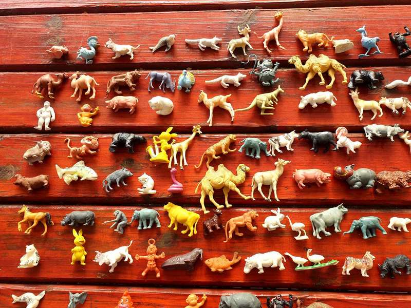 280 DOMESTIC, WILD AND FARM ANIMALS MADE IN HONG KONG