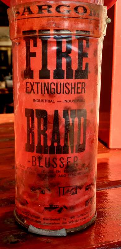 VINTAGE FIRE EXTINGUISER CAR SIZE FULL