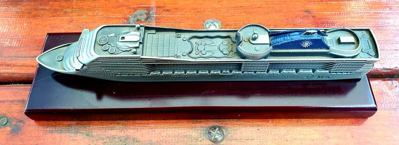 VINTAGE MSC CRUISE SHIP MODEL HEAVY DIE CAST