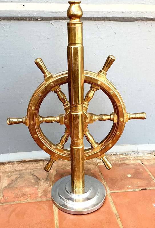 MAGNIFICENT SOLID BRASS SHIPS WHEEL 400 X 580 MM HIGH